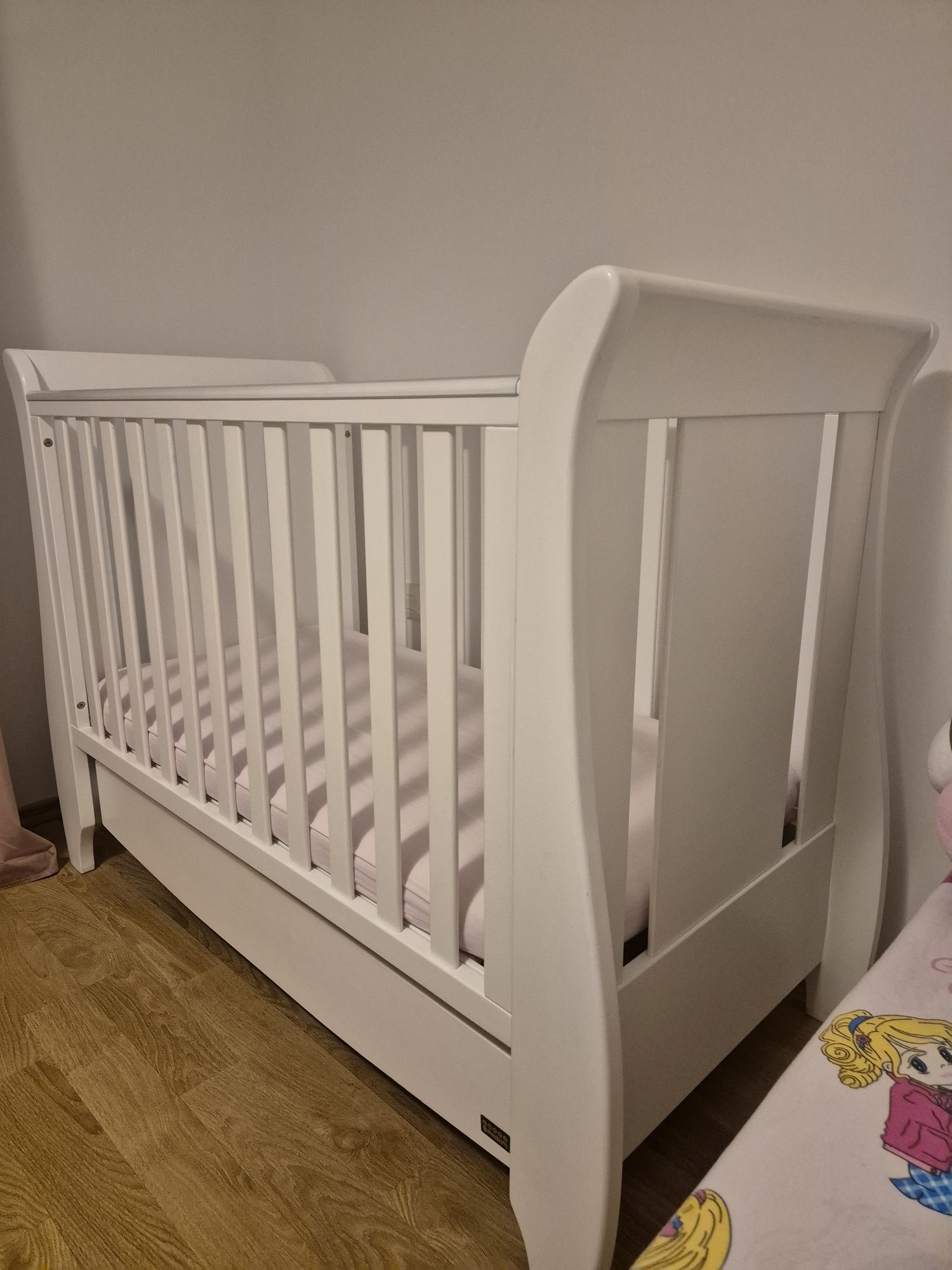 Patut bebe evolutiv Tutti Bambini Katie 3 in 1 cu Saltea/Alb /Stare Pe
