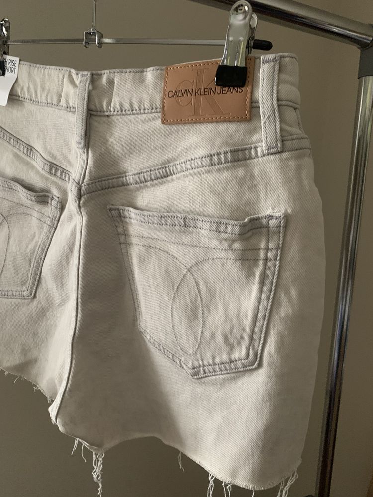 Calvin Klein къс деним