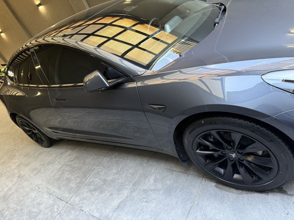 Продается Tesla m 3 dual motor