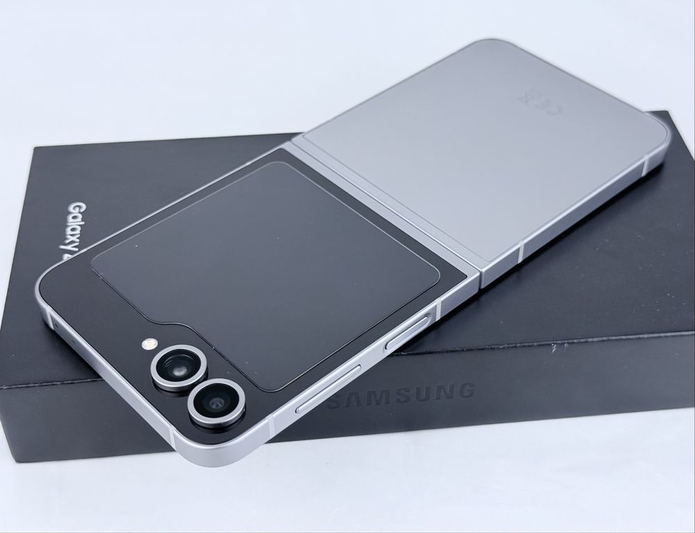 НОВ! Samsung Galaxy Z Flip 6 512GB 12RAM Silver Shadow Гаранция!