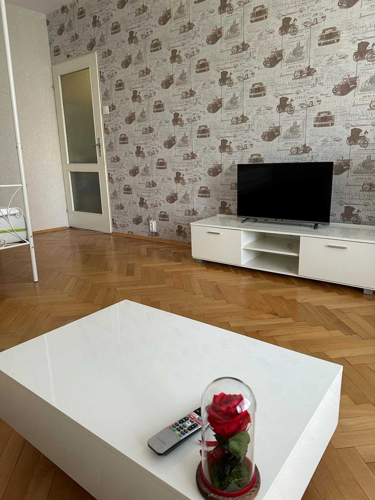 Дава се под наем Едностаен апартамент в София, Красна поляна 1 - 50 кв.м за 331.5 € - Снимка #2