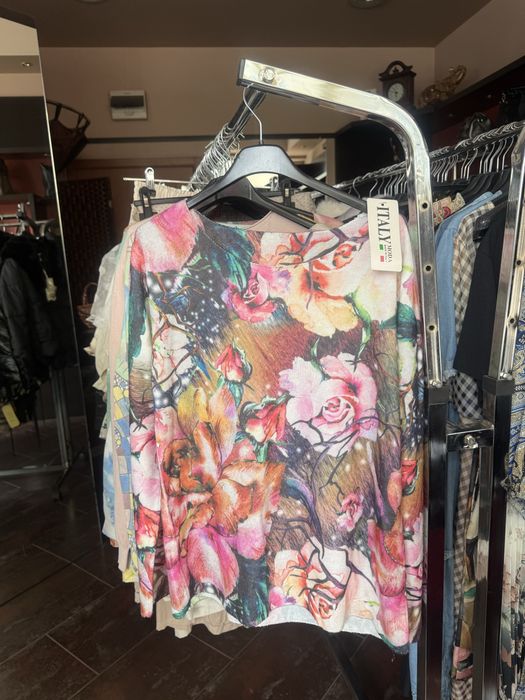 Дамски дрехи от затворен магазин 20 лв за брой