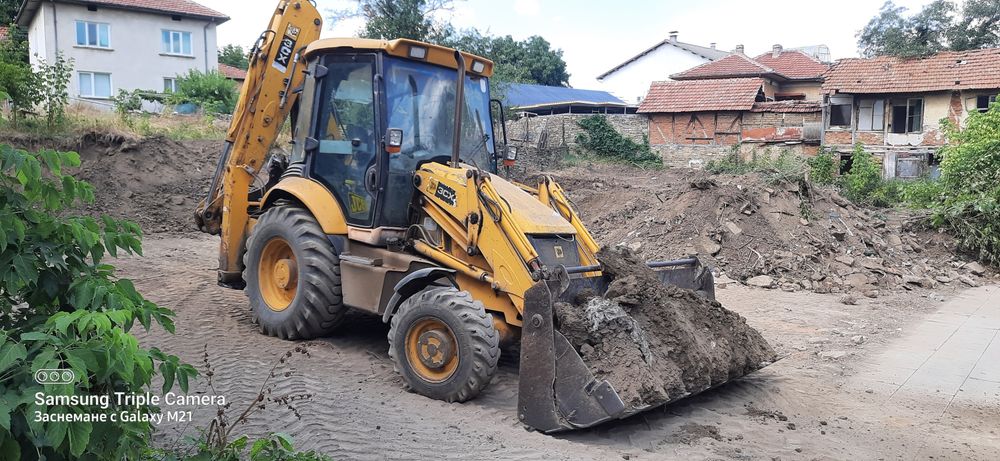 Услуги с комбиниран багер  и автокран