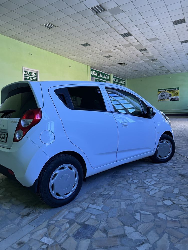 Chevrolet  Spark