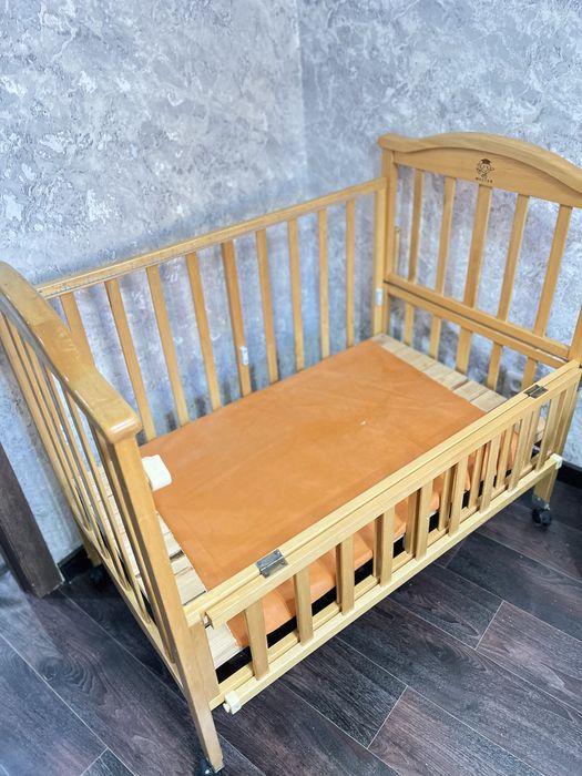 Кроватка детская