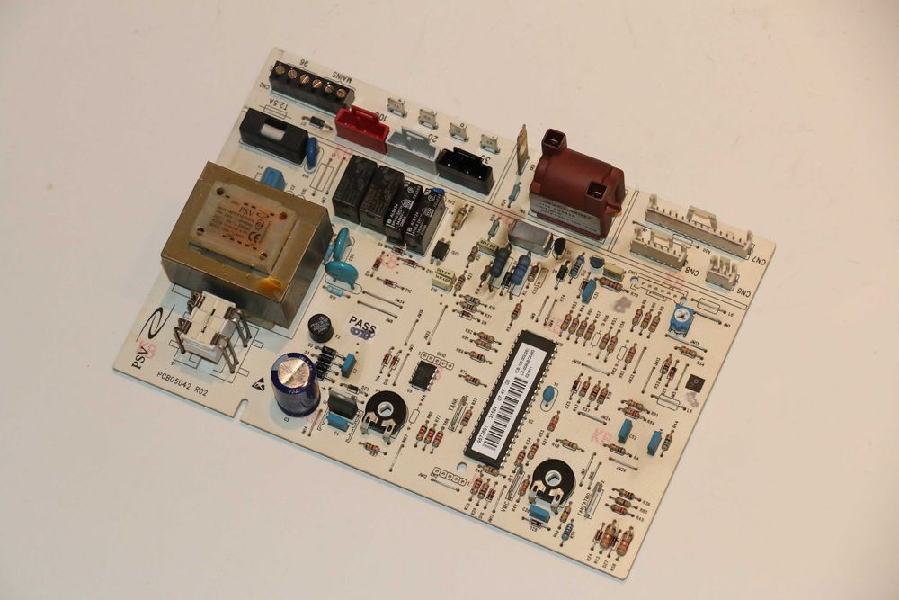 Placa electronica centrala Viessmann Vitopend 100 model WH1B