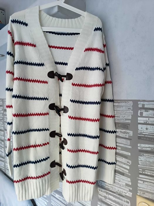 Дамска плетена жилетка