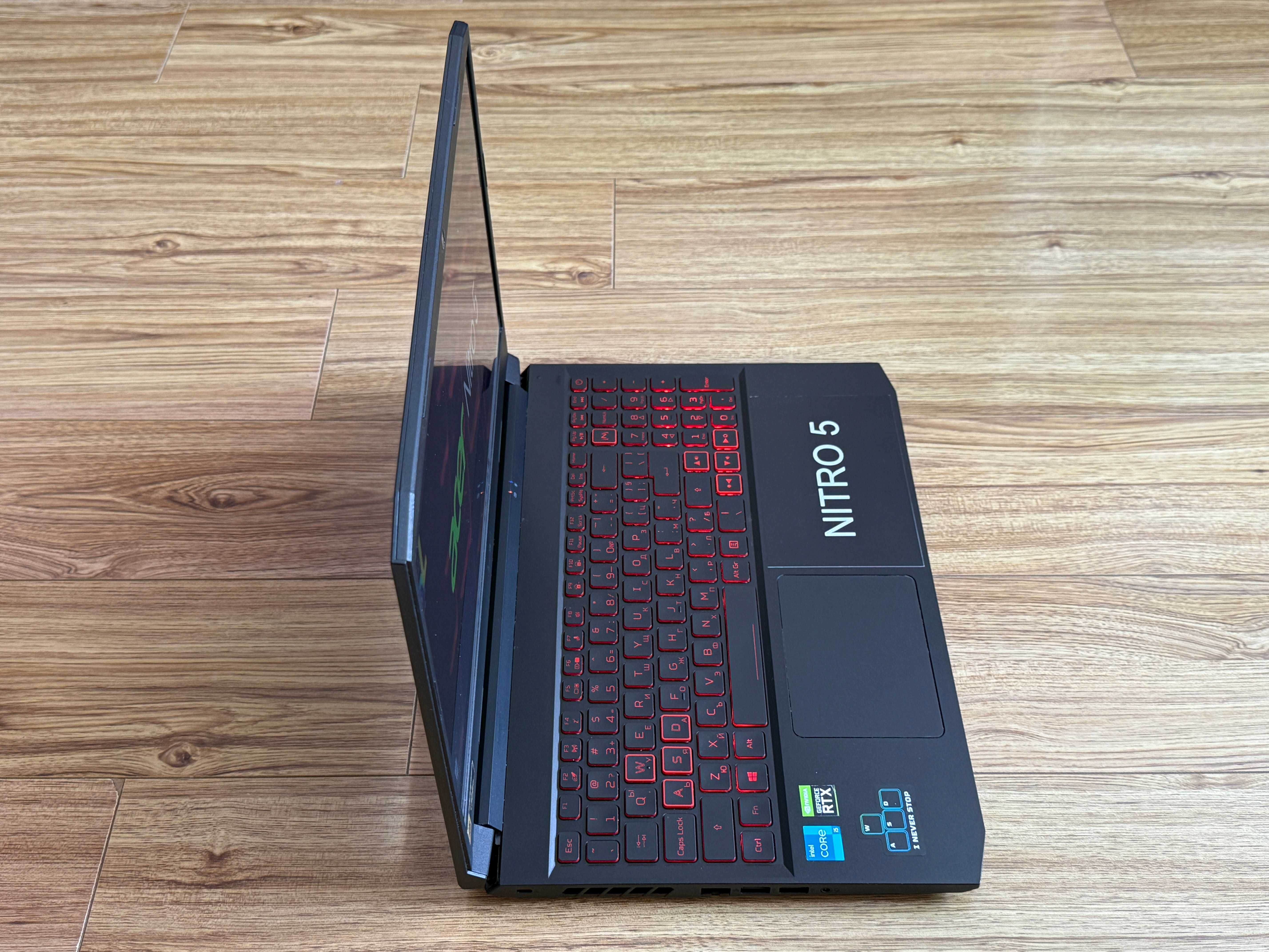 144Hz Nitro`Core i5-11300H/32GB RAM/512GB SSD/RTX 3050/FHD IPS