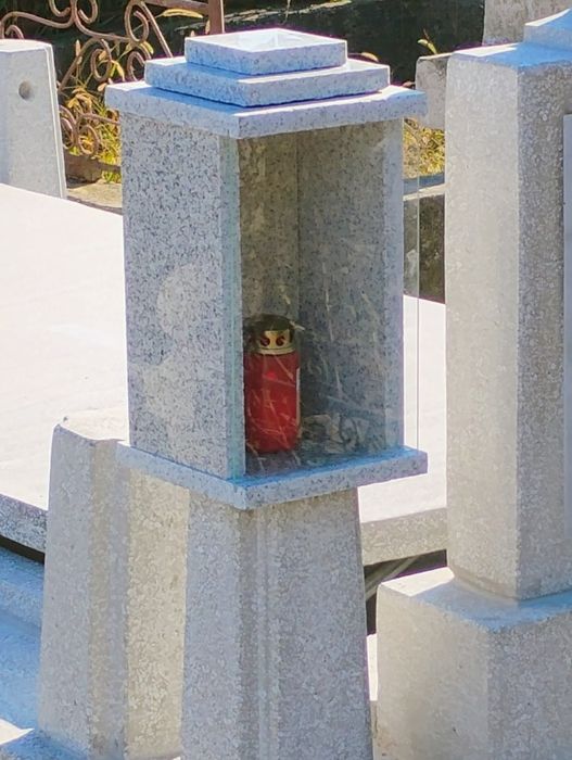 Vînd Felinare Pentru CIMITIR.+Vaze Flori.