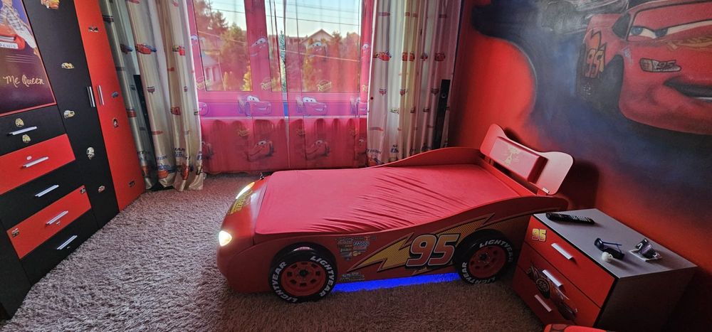 Patuț copi,masina,cu saltea