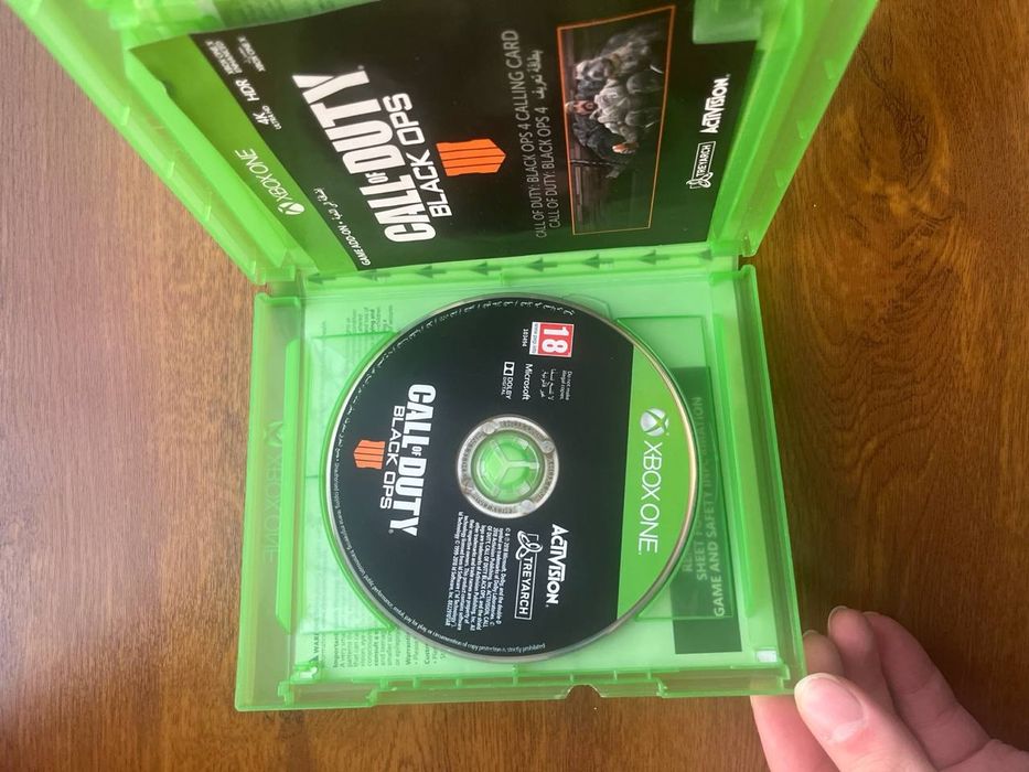 Xbox disklari sotiladi