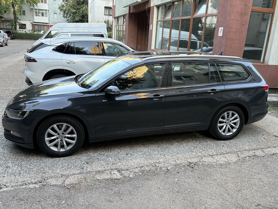 VW Passat 1.6 120 CP DSG 7 Trepte ACC Impecabil