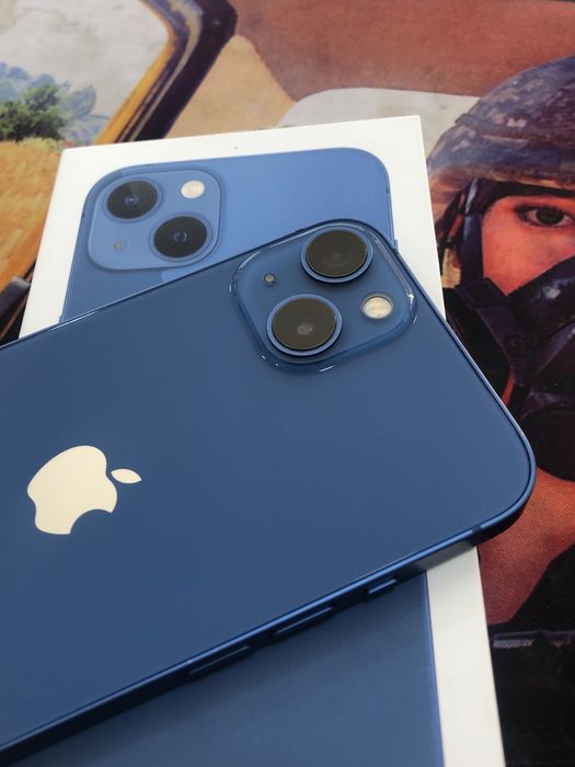 Айфон 13 Идеально.