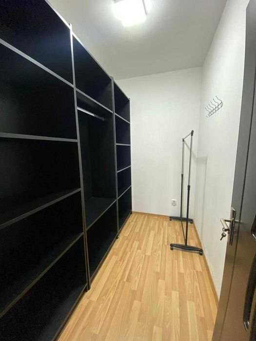 PF inchiriez apartament 420€  Zona VIVO