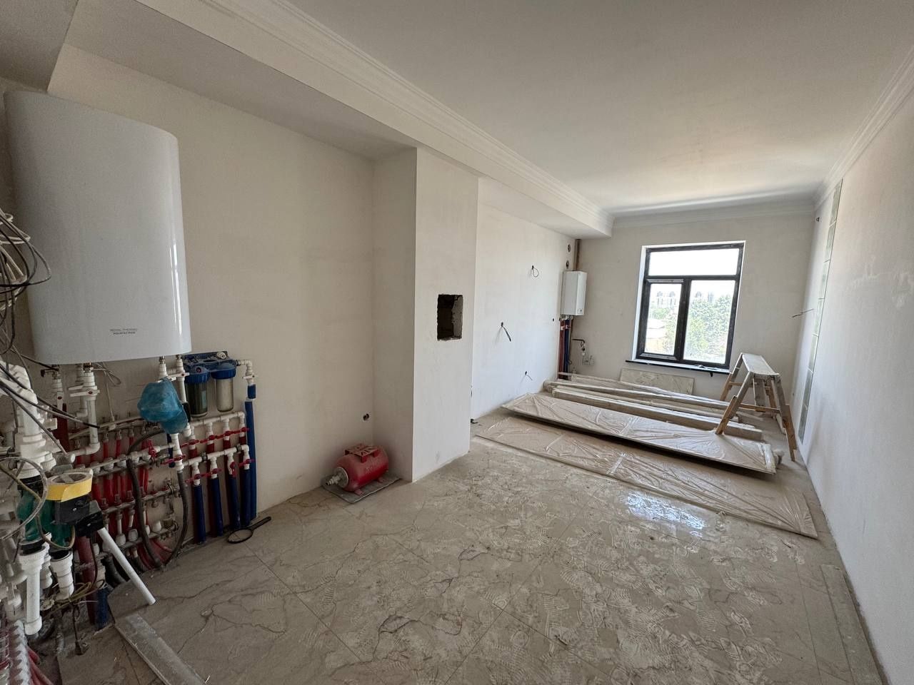 Продаётся 6/3/11 на ул.Нурафшон 205м² ор-р: Riviera