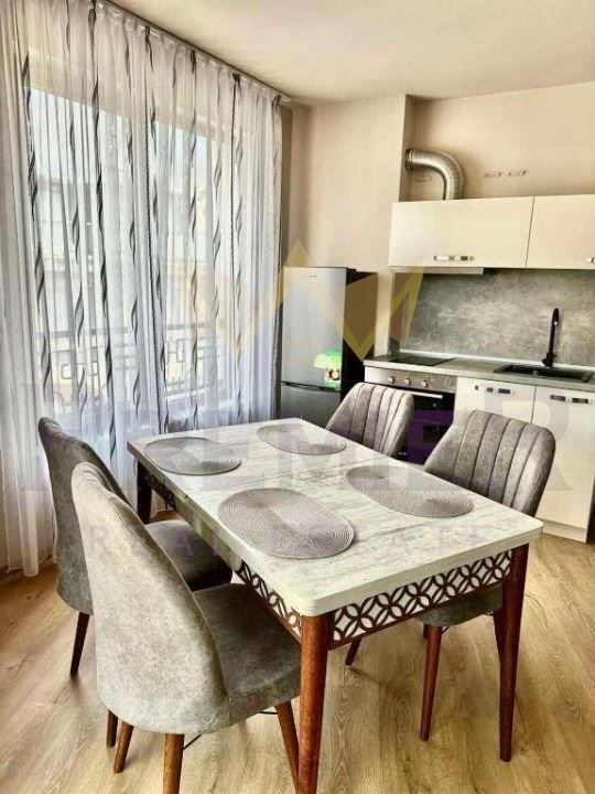3-стаен в Варна-Широк център площ 70 цена 850