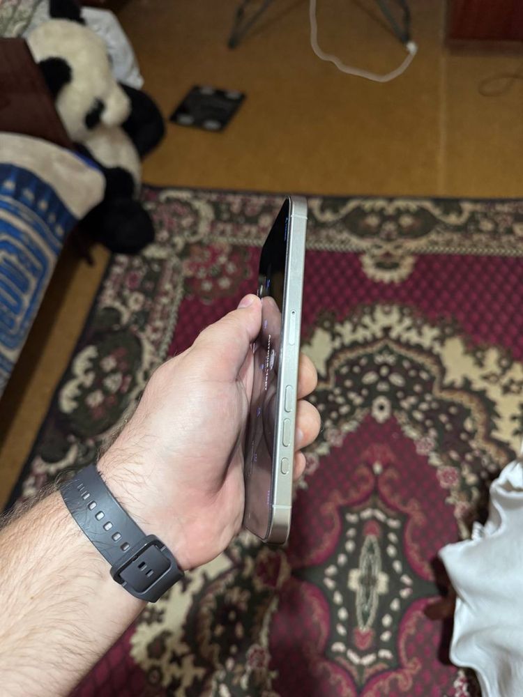 Продается Iphone 15 pro max 256 natural titan