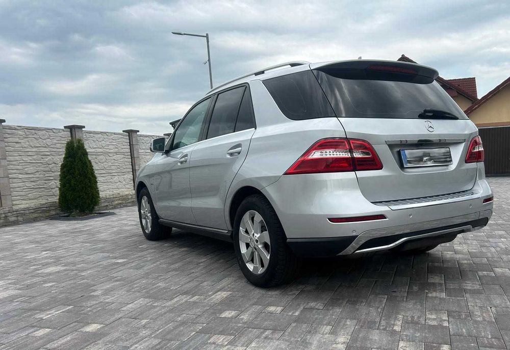 ML 350 bluetec 4 matic an 2012