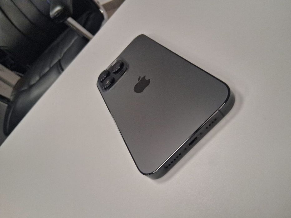 Vând iPhone 14 Pro Max