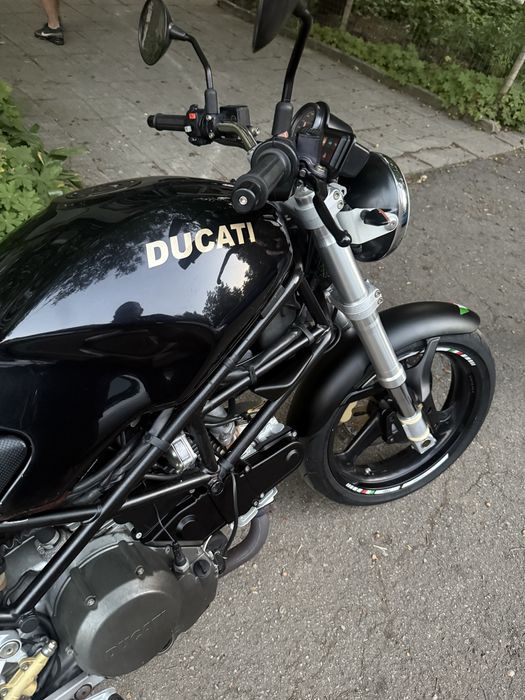 Ducati monster 600