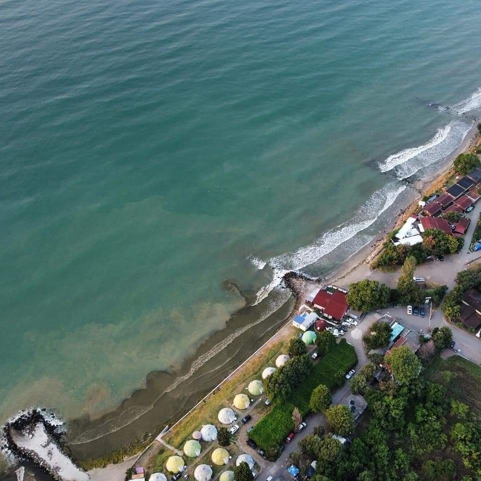 Бунгала на брега на морето
