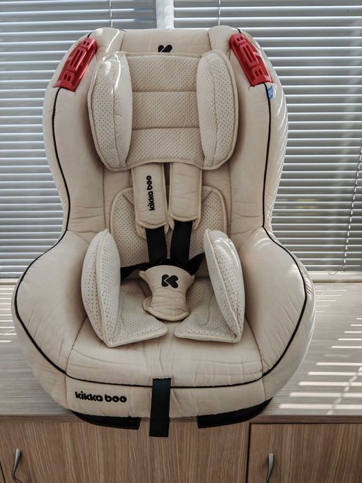 Стол за кола KikkaBoo Regent IsoFix 9-25кг.