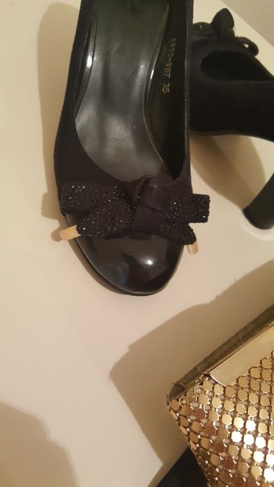 Set superb curea geanta si pantofi 36.5 negru auriu