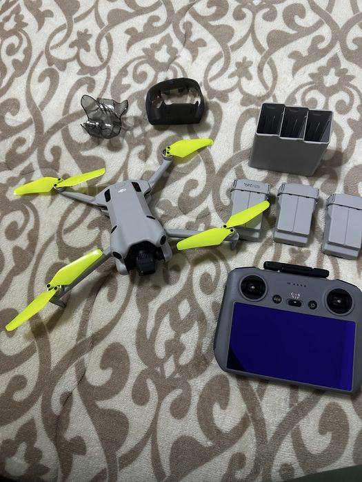 Dji mini 4 pro fly combo