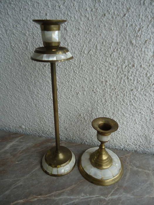 Свещници от месинг и седеф