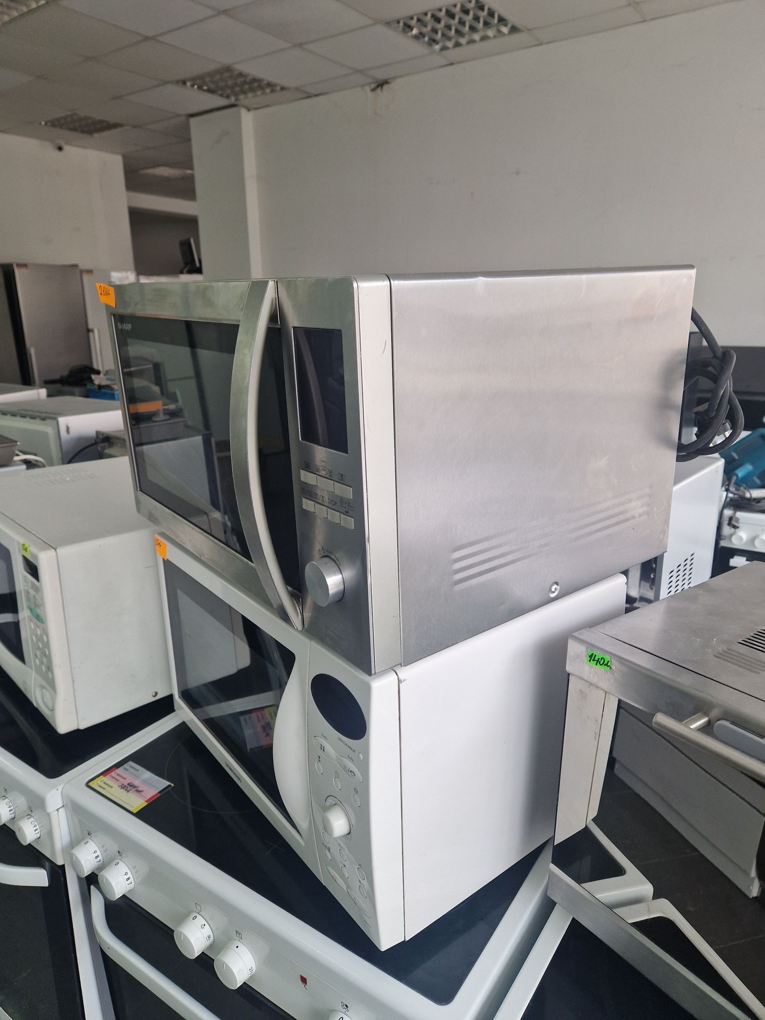 Микровълнова Sharp 33 литра 1200W