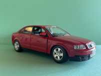 Macheta 2001 Audi A4 B6 Sedan 1/24 Maisto