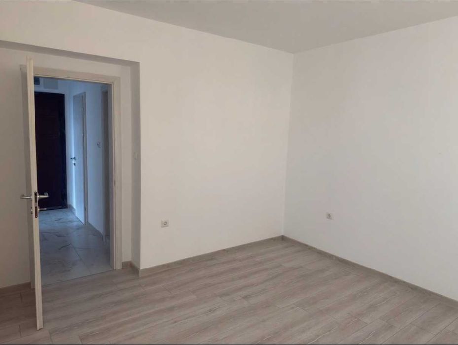 Продава се Двустаен апартамент в Пловдив, Южен - 68 кв.м за 2412 €/кв.м - Снимка #7