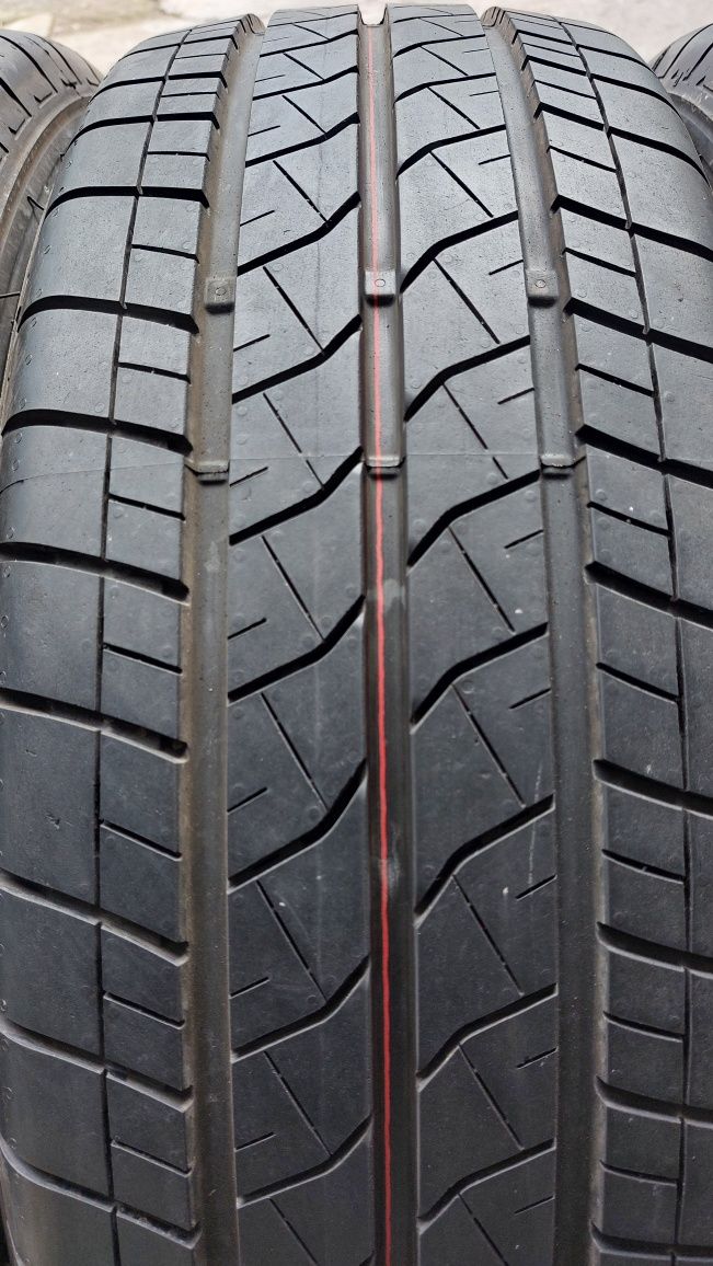 Нови гуми за Бус 215/60/17 C Bridgestone Duravis 4 броя
