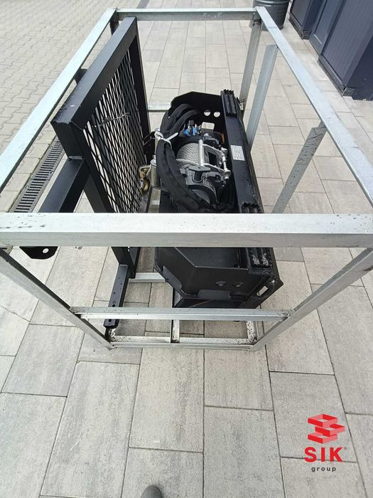 Troliu forestier 3 tone pentru Bobcat – ridicare și transport bușteni