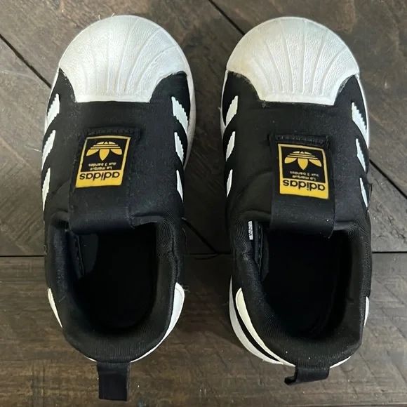 Детские кроссовки adidas