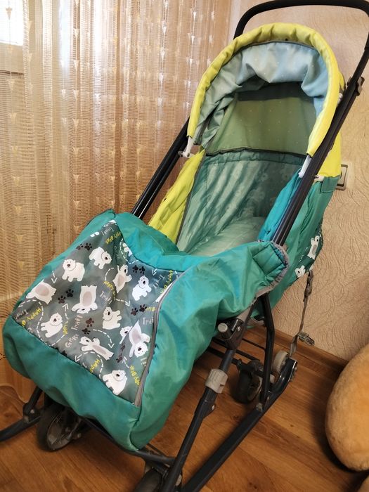 Продам санки детские