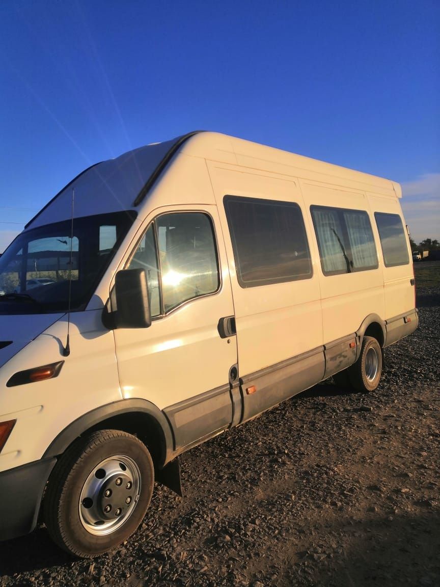 Междугородний автобус Iveco Daily-50 C13v.
- 20 посадочных мест
- полк