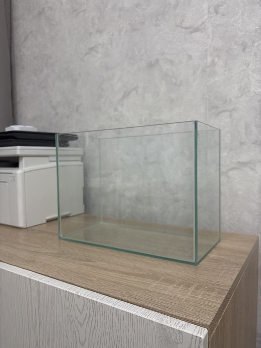 Продается новый 8 ми литровый аквариум