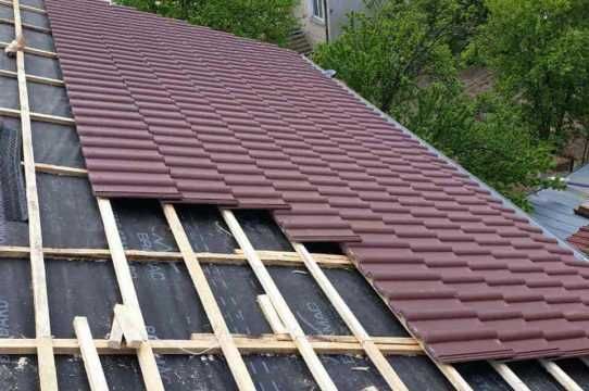 Reparatii orice tip acoperis, mansardare, sisteme pluviale, reparatii