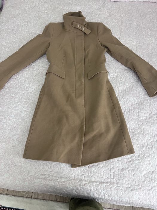 Продается верхние одежды