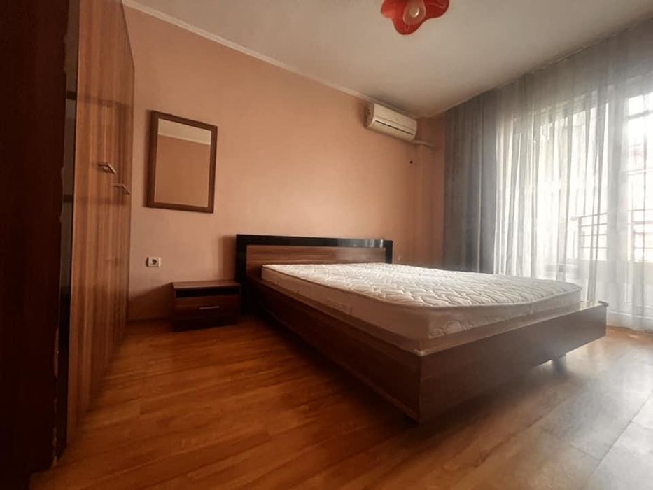 Дава се под наем Тристаен апартамент в Бургас, Меден рудник - зона В - 95 кв.м за 357 € - Снимка #3