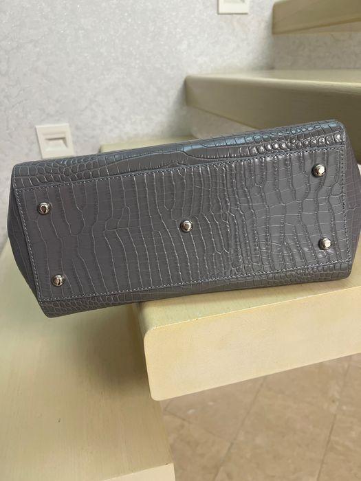 Geanta Anna Cori noua