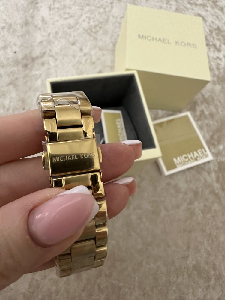 Новые запечатанные часы Micheal Kors