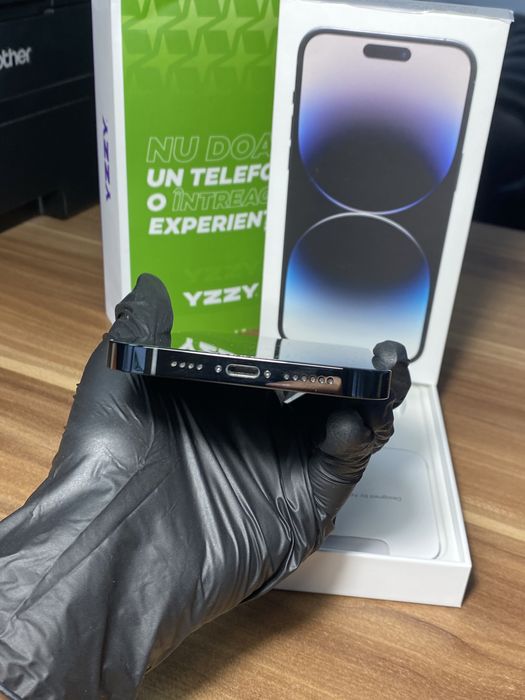 iPhone 14 Pro Max • 256 GB • Space Black