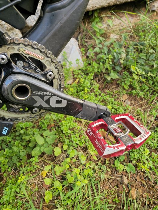 Продавам YT Tues AL 2019