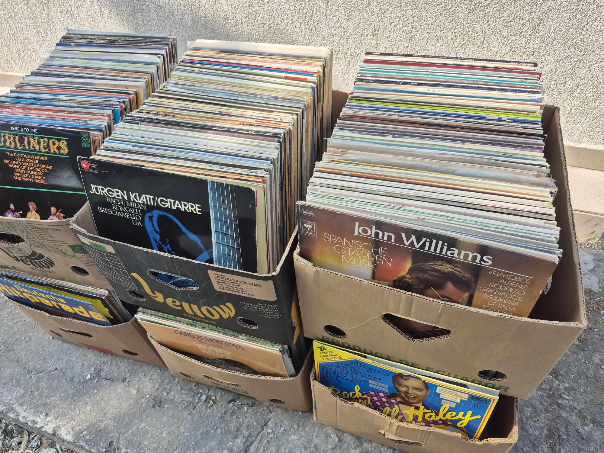 Vând Lot 2000 Discuri Vinil colectie muzica usoara mixta straina