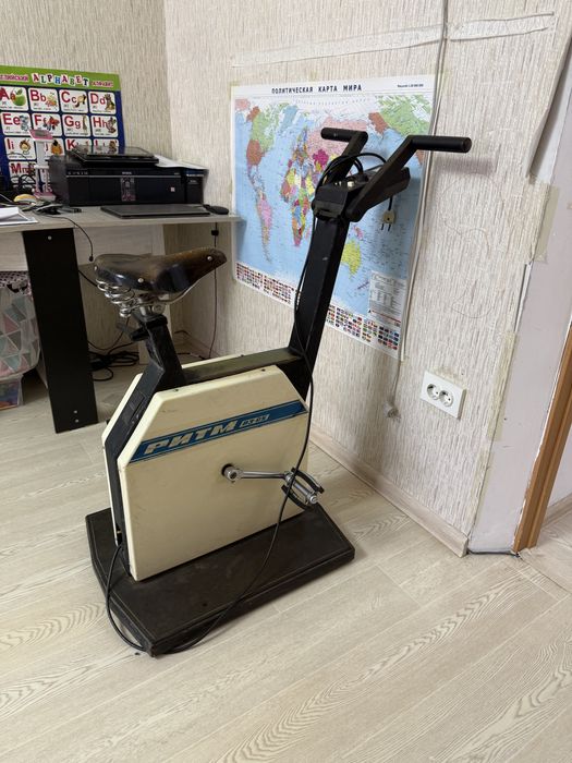 Продам велотренажер срочно!