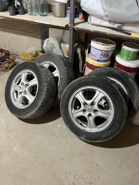 Продаю зимние шины в отличном состоянии