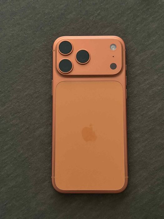 iPhone 17 Pro Max 256 GB Cosmic Orange