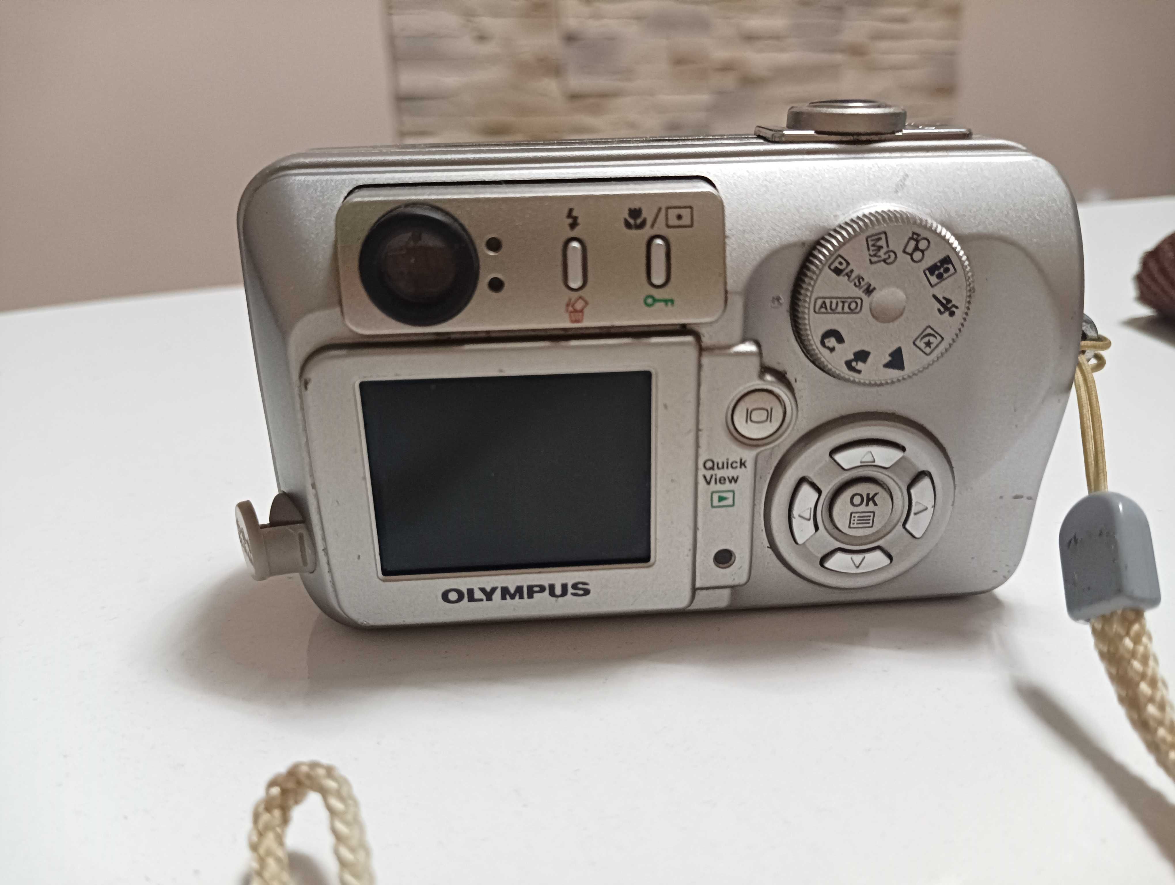 Фотоапарат Olympus c50 zoom camedia